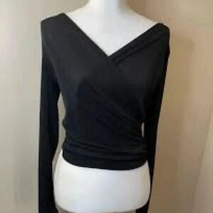 Fashion Nova long sleeve cropped blouse size Small‎